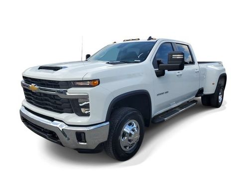 Used 2025 Chevrolet Silverado 3500 LT AWD/4WD image 2