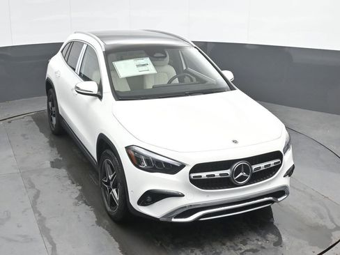 New 2026 Mercedes-Benz GLA 250 4MATIC image 27