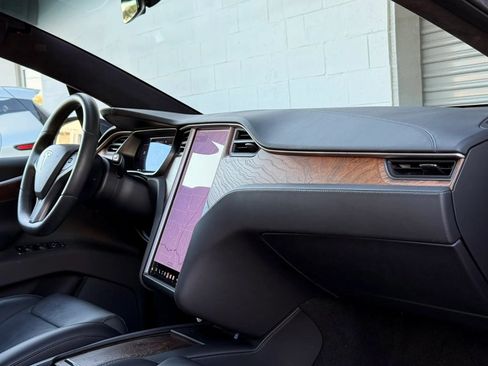 Used 2019 Tesla Model X 75D AWD/4WD image 12