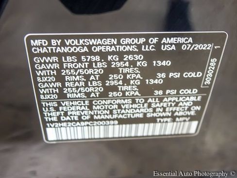 Used 2023 Volkswagen Atlas Cross Sport SE AWD/4WD image 27