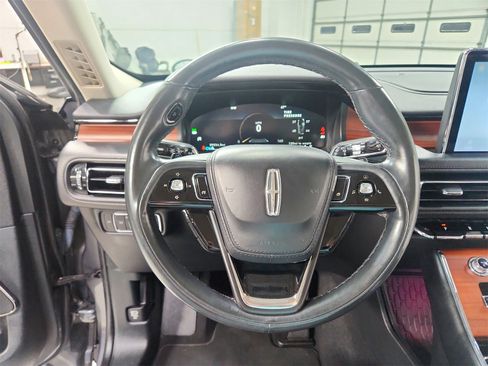 Used 2023 Lincoln Aviator Reserve image 22