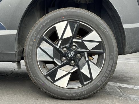 Used 2024 Hyundai Kona SEL AWD/4WD image 4