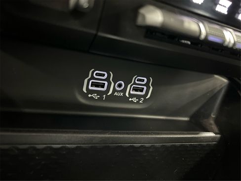 Used 2022 RAM 1500 Laramie w/ Sport Appearance Package image 32