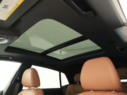 Used 2021 Audi Q8 Premium Plus image 26