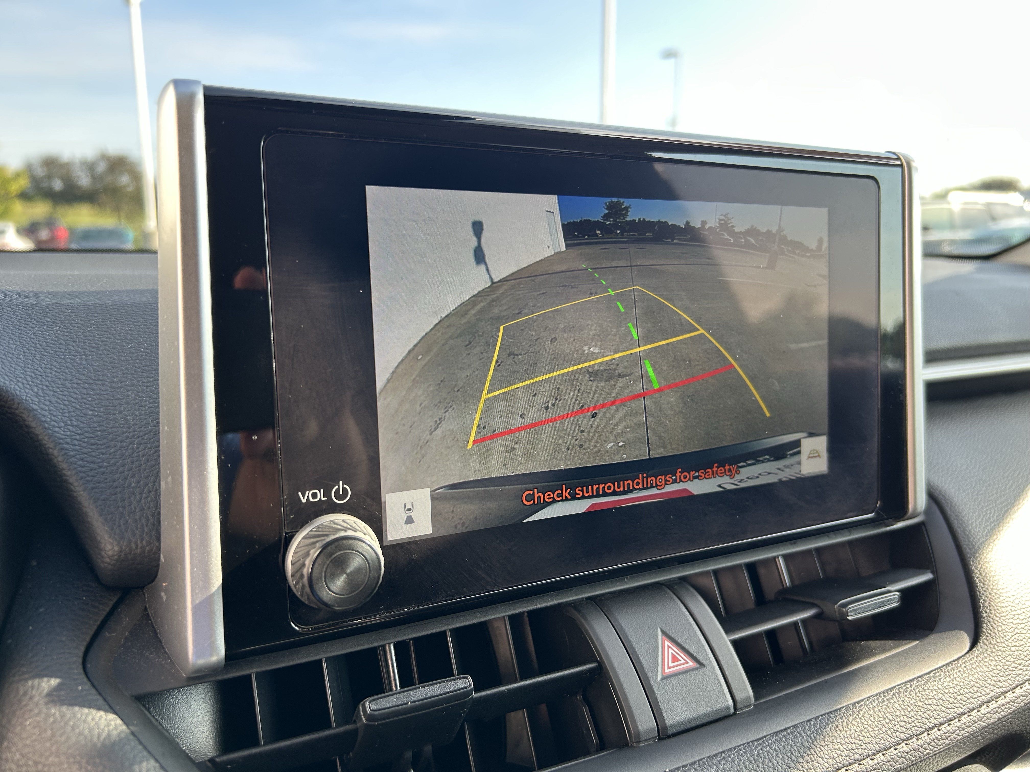 Used 2025 Toyota RAV4 XLE FWD image 24