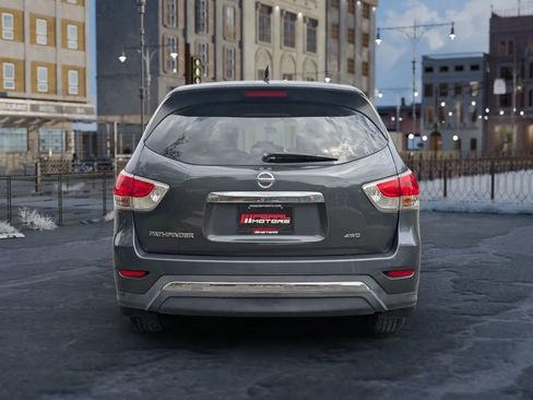 Used 2014 Nissan Pathfinder S AWD/4WD image 5
