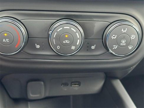 New 2026 Chevrolet Trax RS w/ Sunroof Package image 14