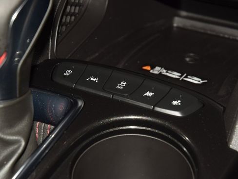 Used 2025 Chevrolet TrailBlazer RS w/ Convenience Package image 32