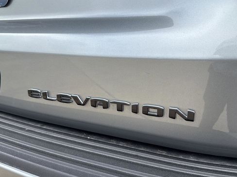 Used 2025 GMC Yukon Elevation w/ LPO, Floor Liner Package image 11