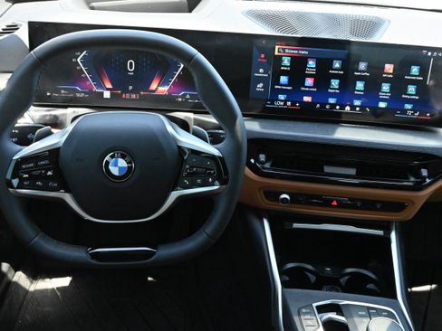 Used 2025 BMW 330i Sedan RWD image 14