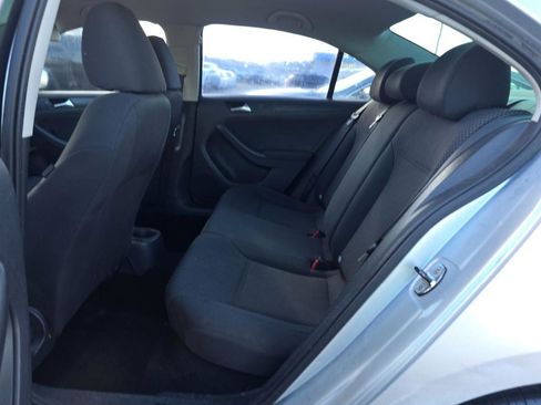 Used 2012 Volkswagen Jetta S image 11