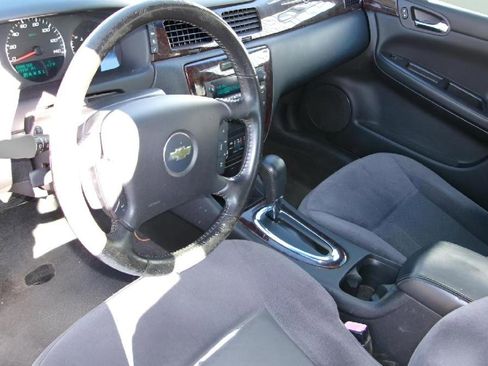 Used 2013 Chevrolet Impala LT image 12