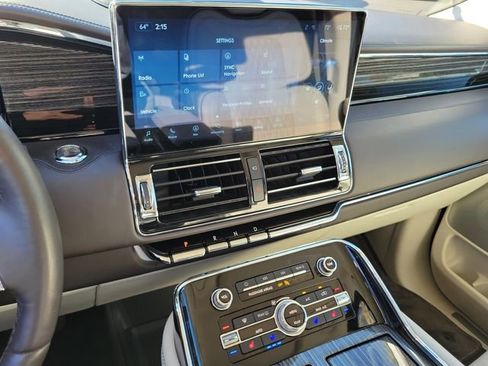 Used 2023 Lincoln Navigator Black Label image 8