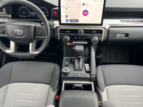 Used 2024 Toyota Tacoma TRD Off-Road w/ TRD Off Road Upgrade Package image 10