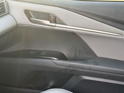 Used 2025 Toyota Camry SE w/ Convenience Package FWD image 24