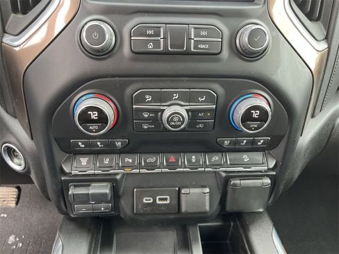 Certified 2022 Chevrolet Silverado 3500 High Country w/ Z71 Off-Road Package image 18