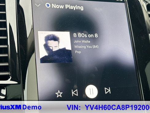 Certified 2023 Volvo XC90 T8 Ultimate image 30