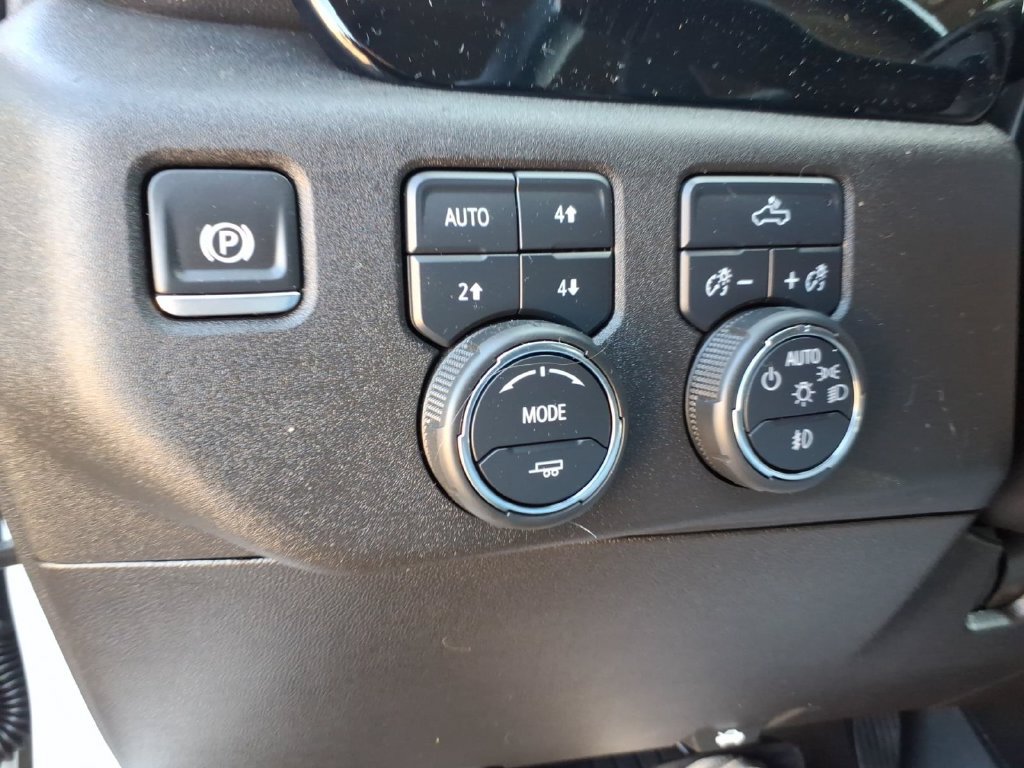 Used 2024 Chevrolet Silverado 1500 RST w/ Convenience Package II AWD/4WD image 15