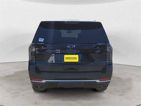 New 2025 Chevrolet Suburban High Country image 4