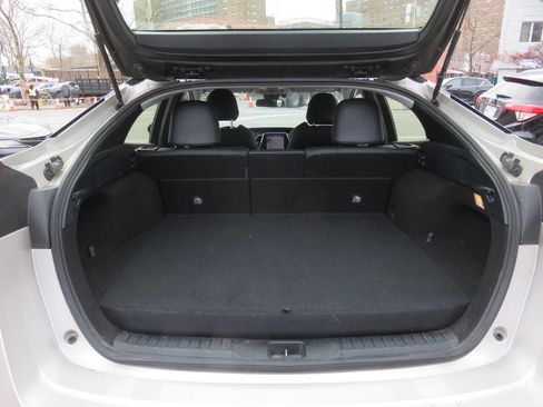 Used 2017 Toyota Prius Prime Advanced image 24