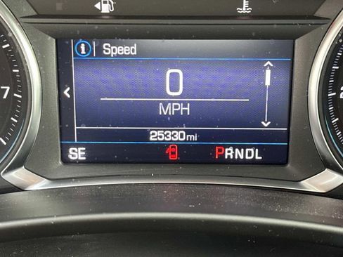 Used 2023 Chevrolet Equinox LS w/ LS Convenience Package image 28