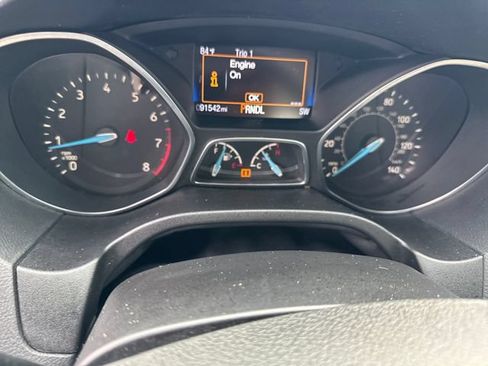 Used 2017 Ford Focus SE w/ Interior Protection Package FWD image 16
