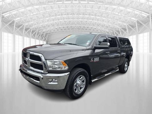 Used 2017 RAM 2500 Tradesman w/ Chrome Appearance Group RWD image 4
