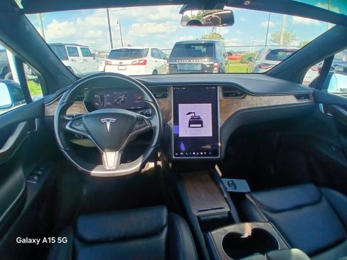 Used 2020 Tesla Model X Long Range AWD/4WD image 23