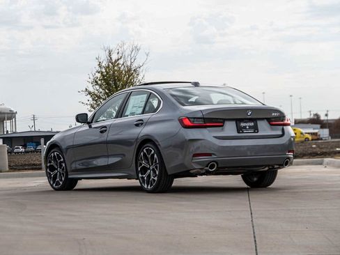 Used 2026 BMW 330i Sedan w/ Premium Package RWD image 2