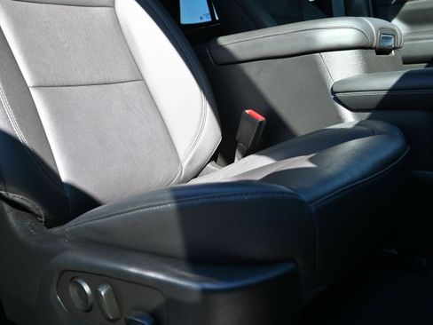 Used 2023 Chevrolet Tahoe Z71 image 33