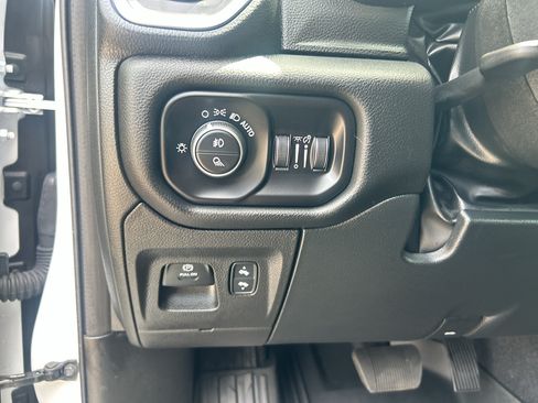 Used 2026 RAM 1500 Laramie AWD/4WD image 24