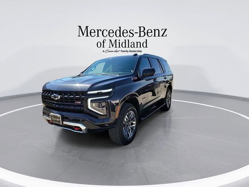 Used 2025 Chevrolet Tahoe Z71 AWD/4WD image 4