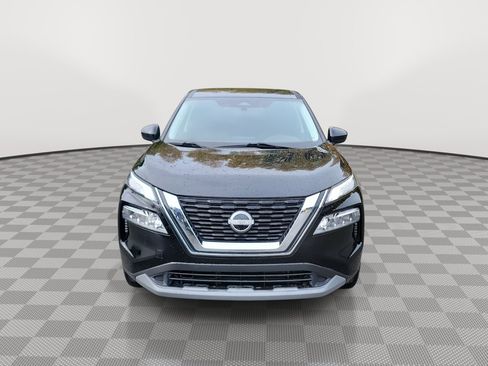 Used 2023 Nissan Rogue SV image 3