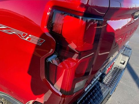 Used 2024 Chevrolet Colorado ZR2 w/ ZR2 Convenience Package III image 29