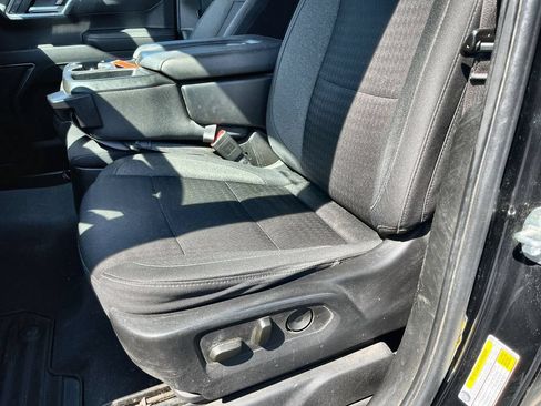Used 2023 Chevrolet Silverado 1500 LT AWD/4WD image 19