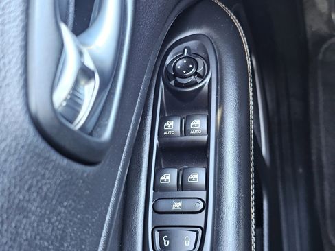 Used 2019 Jeep Compass Latitude w/ Popular Equipment Group image 21