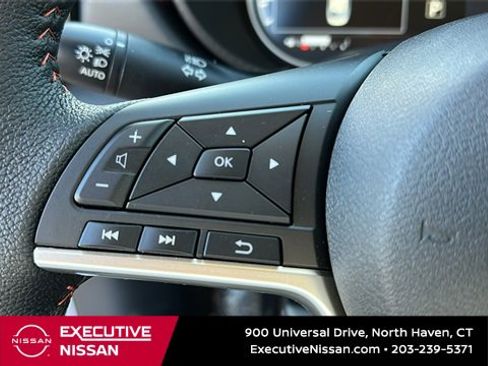 New 2025 Nissan Versa SR w/ Trunk Package image 11