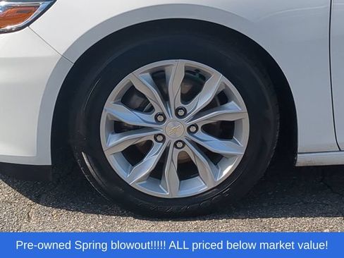 Used 2025 Chevrolet Malibu LT FWD image 18