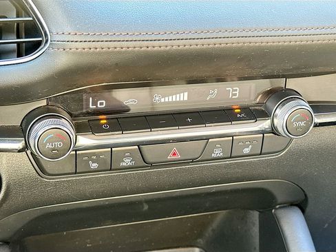 Used 2021 MAZDA MAZDA3 s image 15