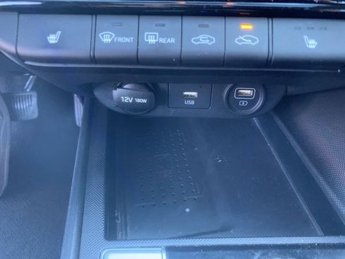 Used 2021 Hyundai Elantra SEL w/ Convenience + Premium Package image 20