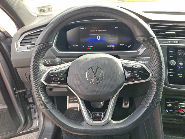 Used 2024 Volkswagen Tiguan SE R-Line AWD/4WD image 19