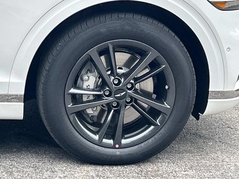 New 2027 Genesis GV70 2.5T Advanced AWD/4WD image 9
