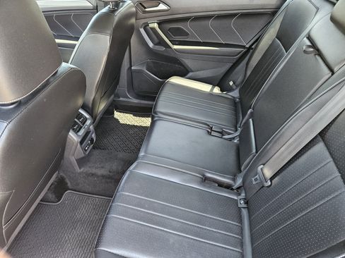 Used 2024 Volkswagen Tiguan SE R-Line AWD/4WD image 29
