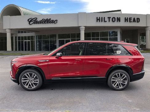 New 2026 Cadillac Vistiq Sport w/ LPO, Floor Liner Package image 3