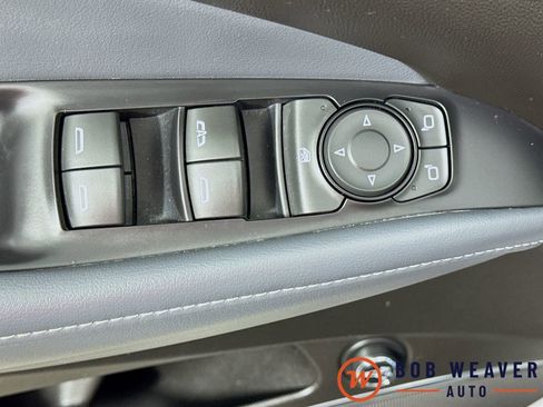 Used 2021 Buick Enclave Essence AWD/4WD image 21