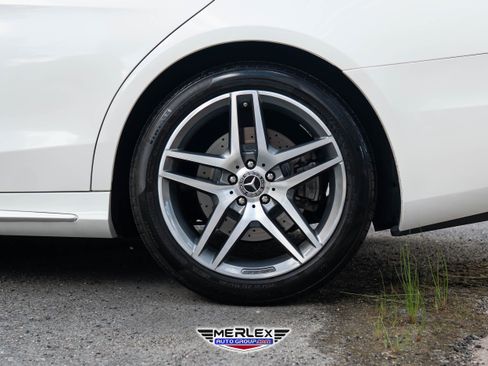 Used 2018 Mercedes-Benz S 560 4MATIC Sedan w/ AMG Line Exterior image 12