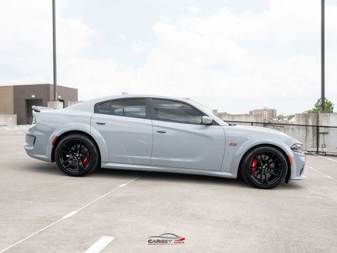 Used 2022 Dodge Charger Scat Pack RWD image 8