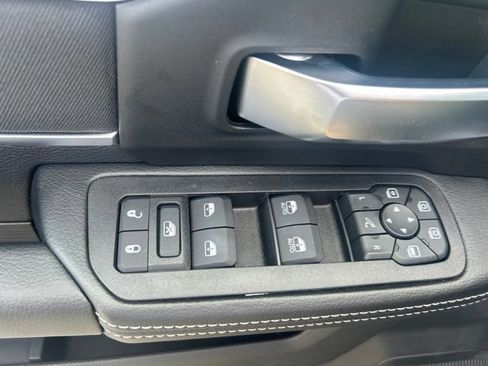 New 2026 RAM 2500 Big Horn AWD/4WD image 17