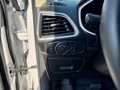 Used 2017 Ford Edge SEL w/ Equipment Group 201A image 19