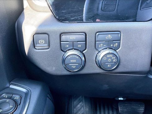 Used 2024 GMC Sierra 1500 Elevation AWD/4WD image 35
